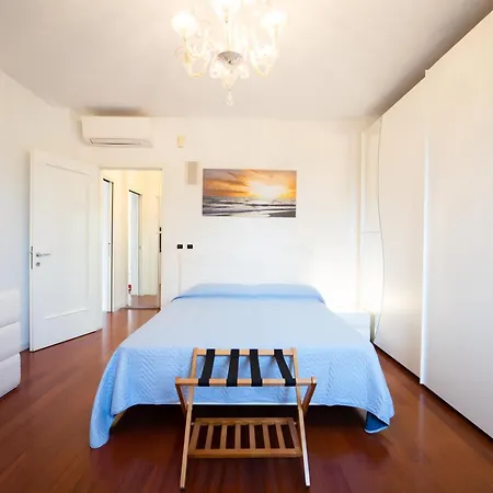 Casa Elti - Shanti And Jay Apartman *