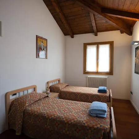 Casa Elti - Shanti And Jay Apartment Lido di Venezia