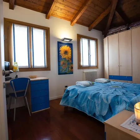 Casa Elti - Shanti And Jay Apartment Lido di Venezia