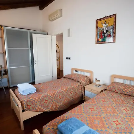 Casa Elti - Shanti And Jay Apartment