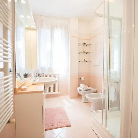 Casa Elti - Shanti And Jay Apartment *