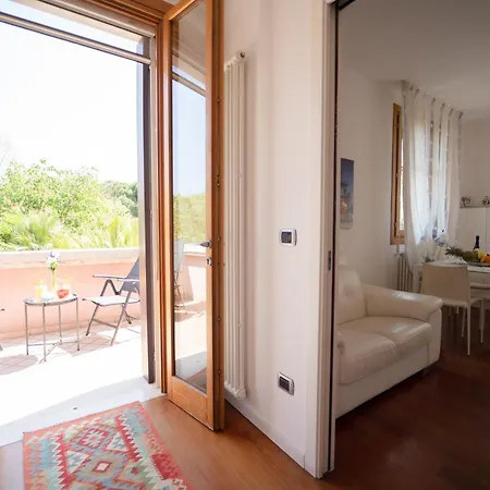 Casa Elti - Shanti And Jay Apartment Lido di Venezia
