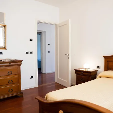 Casa Elti - Shanti And Jay Apartment Lido di Venezia