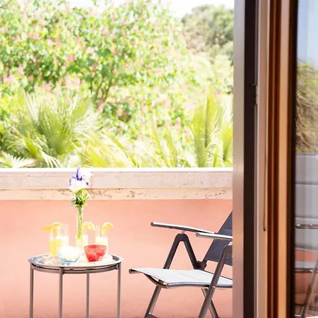 Casa Elti - Shanti And Jay Apartment *